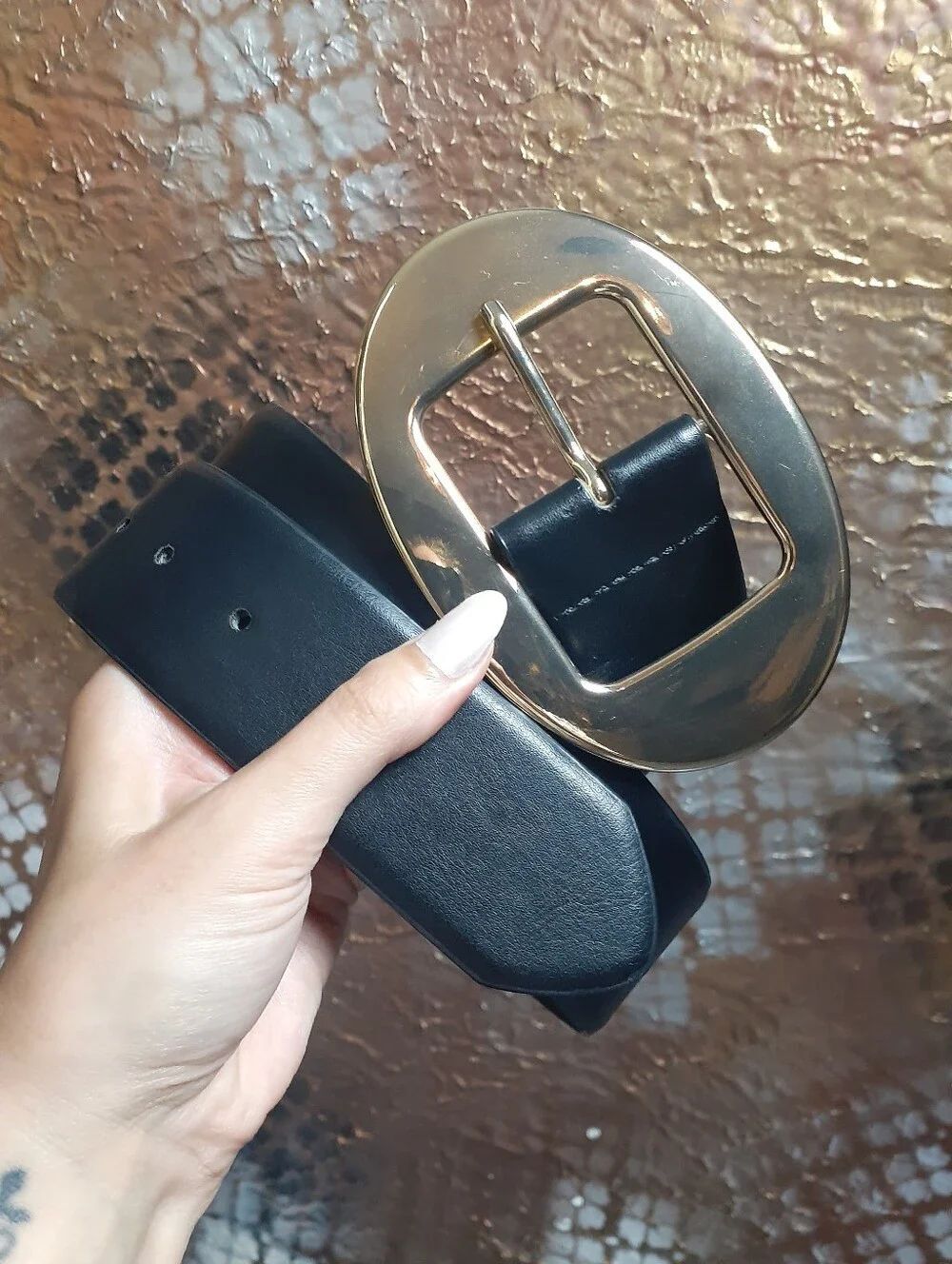 Zara Black Faux Leather Belt with Gold Oval Buckle - Classic Wonen's Accessory
